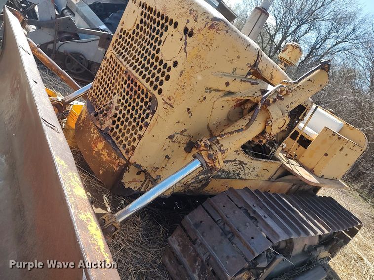 image for item DQ0379 Allis Chalmers  dozer