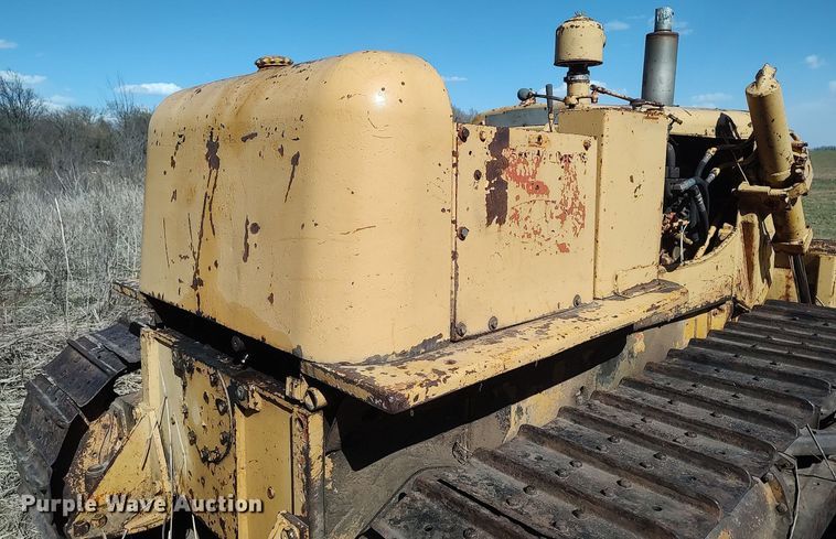 image for item DQ0379 Allis Chalmers  dozer