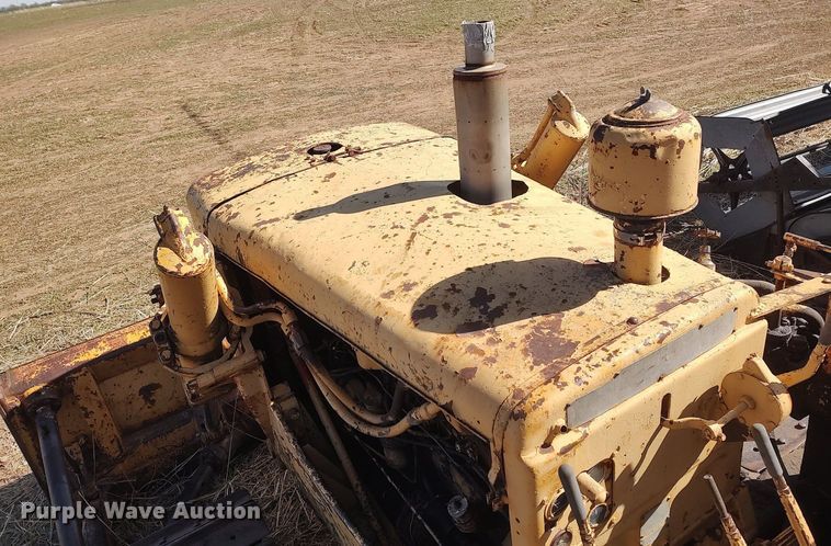 image for item DQ0379 Allis Chalmers  dozer