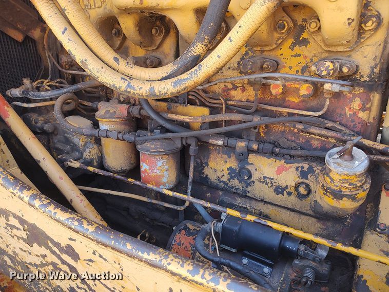 image for item DQ0379 Allis Chalmers  dozer