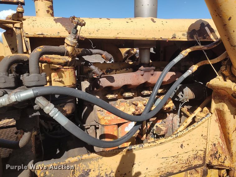 image for item DQ0379 Allis Chalmers  dozer