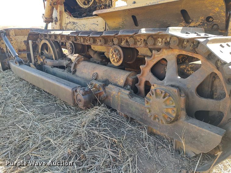 image for item DQ0379 Allis Chalmers  dozer