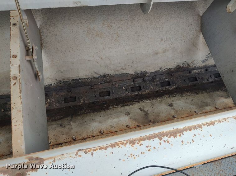 image for item DQ0381 CrustBuster 3400 DD45X8  grain drill