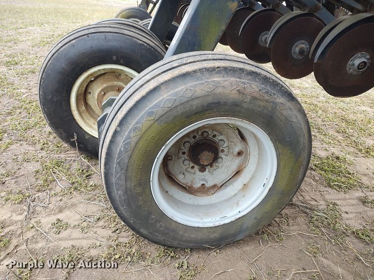 image for item DQ0381 CrustBuster 3400 DD45X8  grain drill