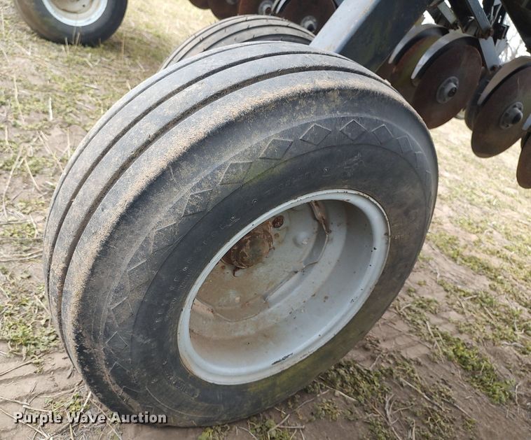 image for item DQ0381 CrustBuster 3400 DD45X8  grain drill