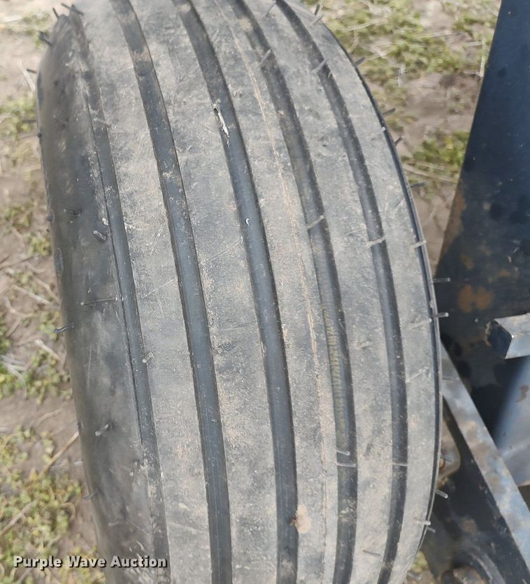 image for item DQ0381 CrustBuster 3400 DD45X8  grain drill