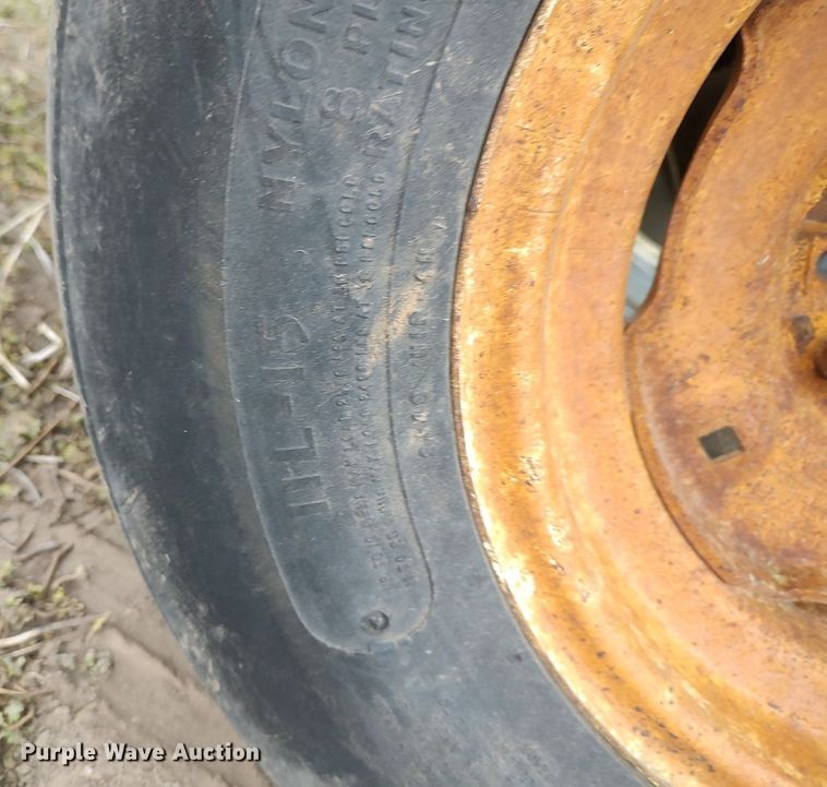 image for item DQ0381 CrustBuster 3400 DD45X8  grain drill