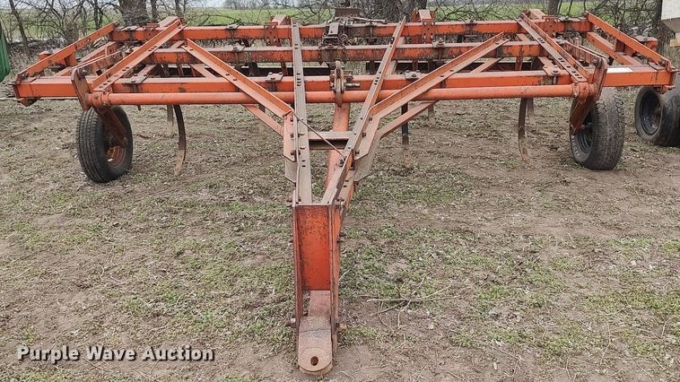 image for item DQ0382 Chisel