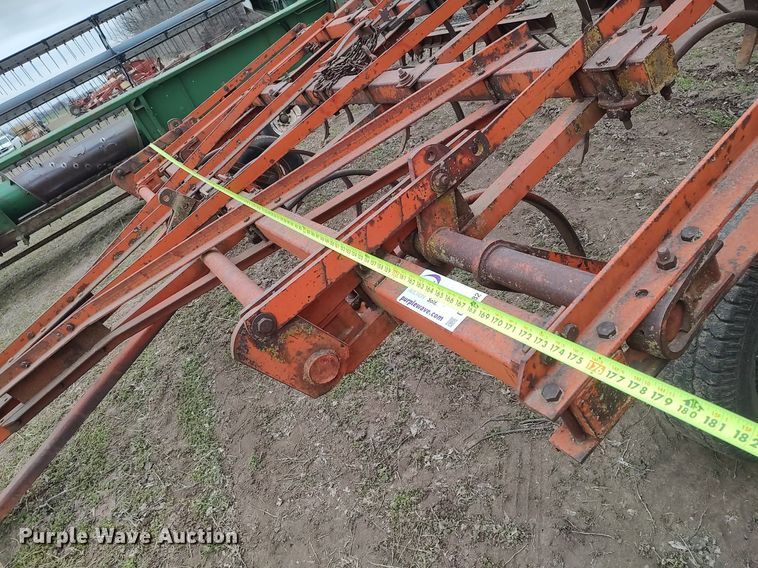 image for item DQ0382 Chisel