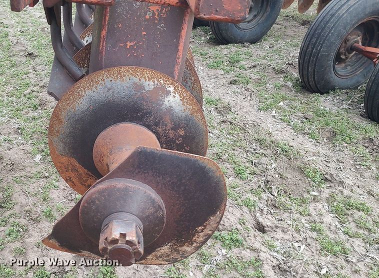 image for item DQ0383 Miller  off-set disk