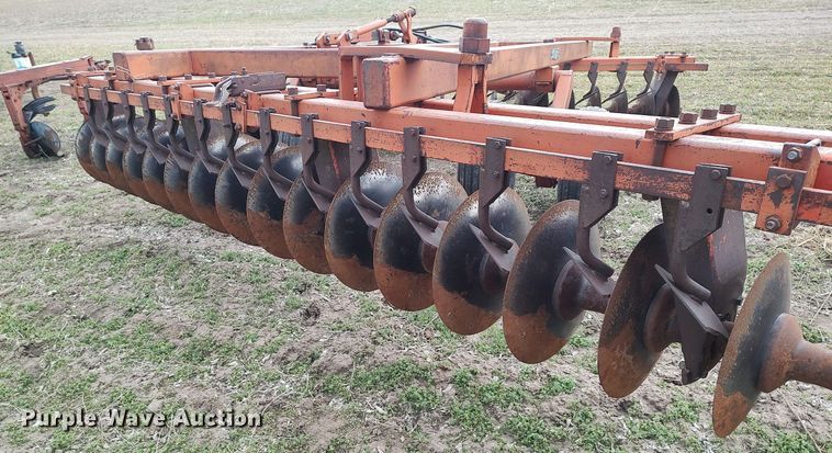 image for item DQ0383 Miller  off-set disk