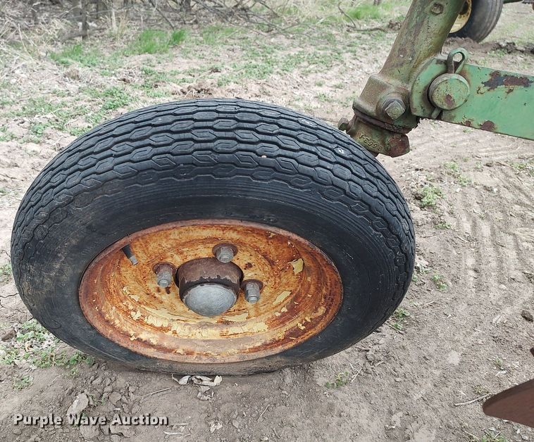 image for item DQ0384 John Deere  four bottom plow