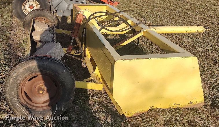 image for item DQ0385 10' W box blade