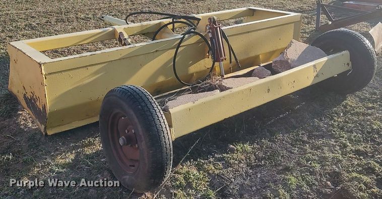 image for item DQ0385 10' W box blade