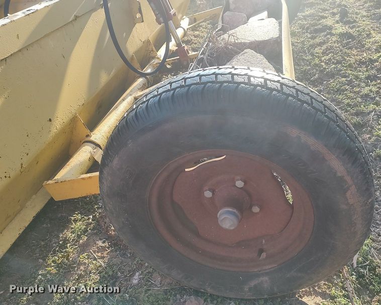 image for item DQ0385 10' W box blade