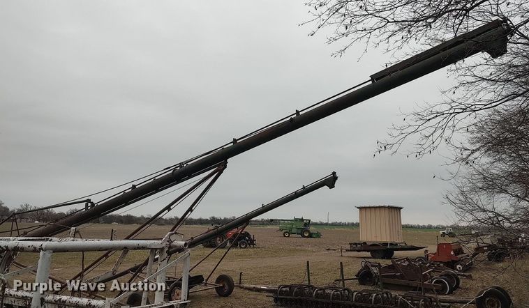 image for item DQ0388 (2) grain augers