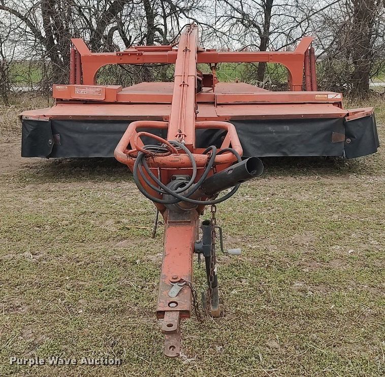 image for item DQ0389 1993 Hesston 1340  swather / windrower