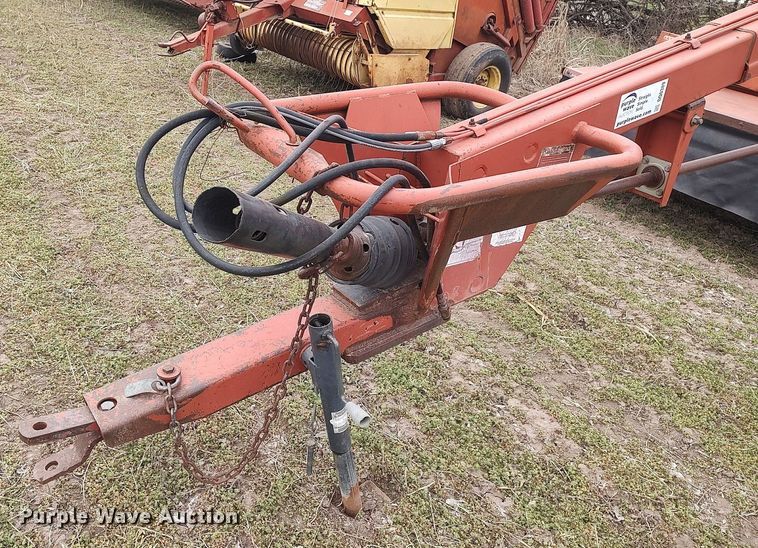 image for item DQ0389 1993 Hesston 1340  swather / windrower