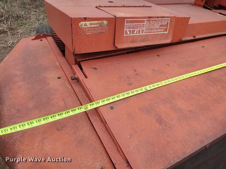 image for item DQ0389 1993 Hesston 1340  swather / windrower