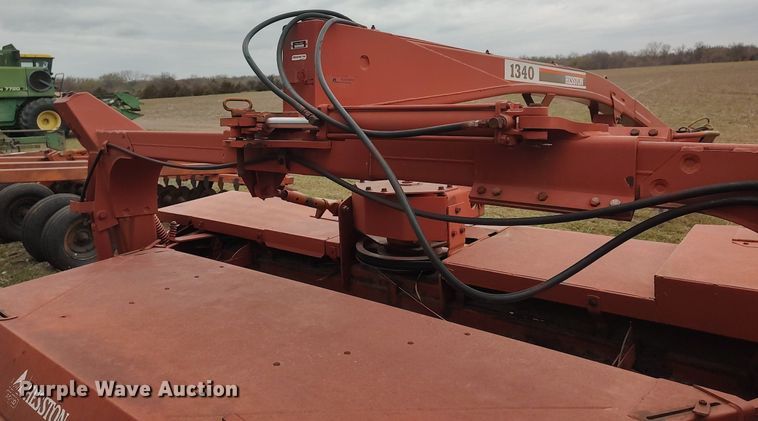 image for item DQ0389 1993 Hesston 1340  swather / windrower