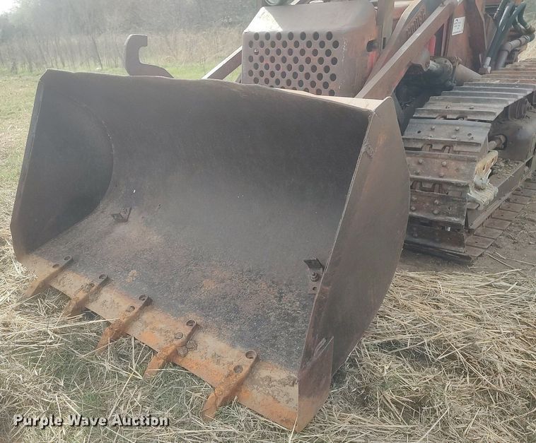 image for item DQ0391 Hough TD-9  track loader