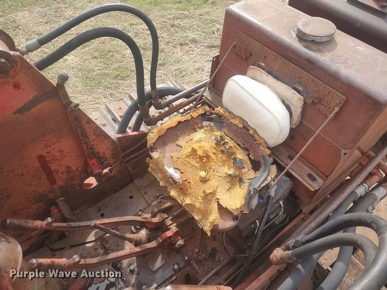 image for item DQ0391 Hough TD-9  track loader