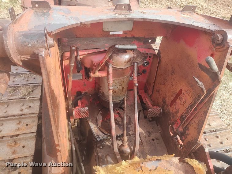 image for item DQ0391 Hough TD-9  track loader