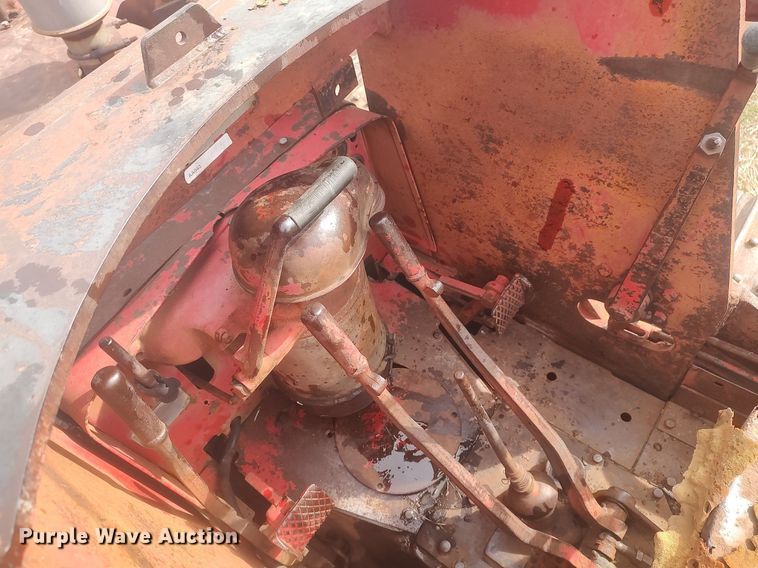 image for item DQ0391 Hough TD-9  track loader