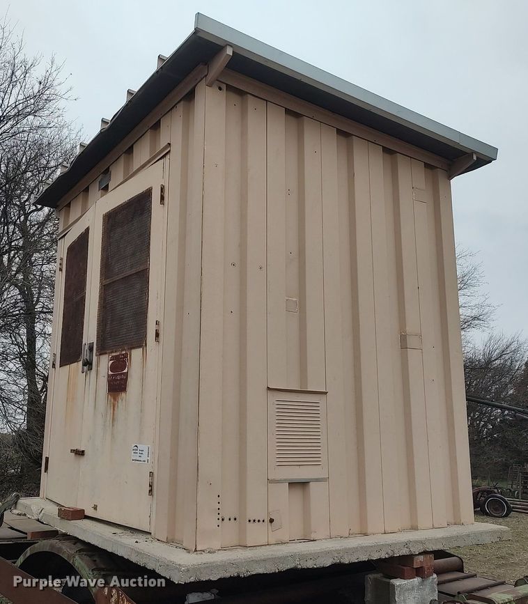 image for item DQ0392 Metal shed