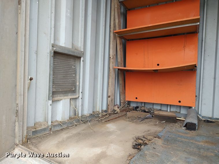 image for item DQ0392 Metal shed