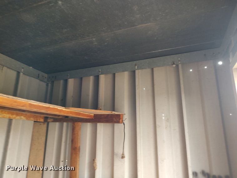 image for item DQ0392 Metal shed