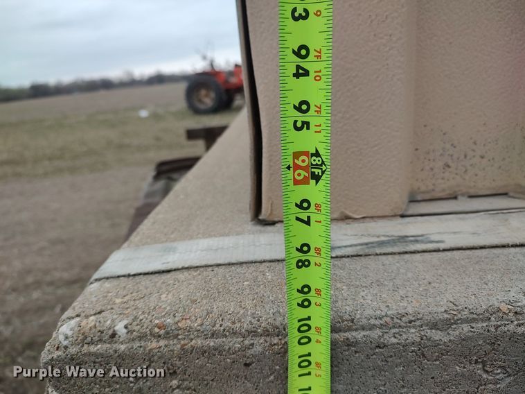 image for item DQ0392 Metal shed