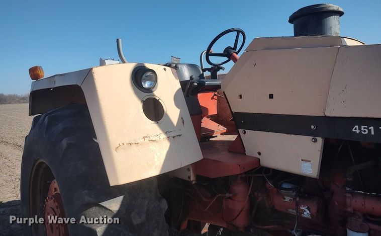 image for item DQ0396 1973 Case 1175 Agri King  tractor