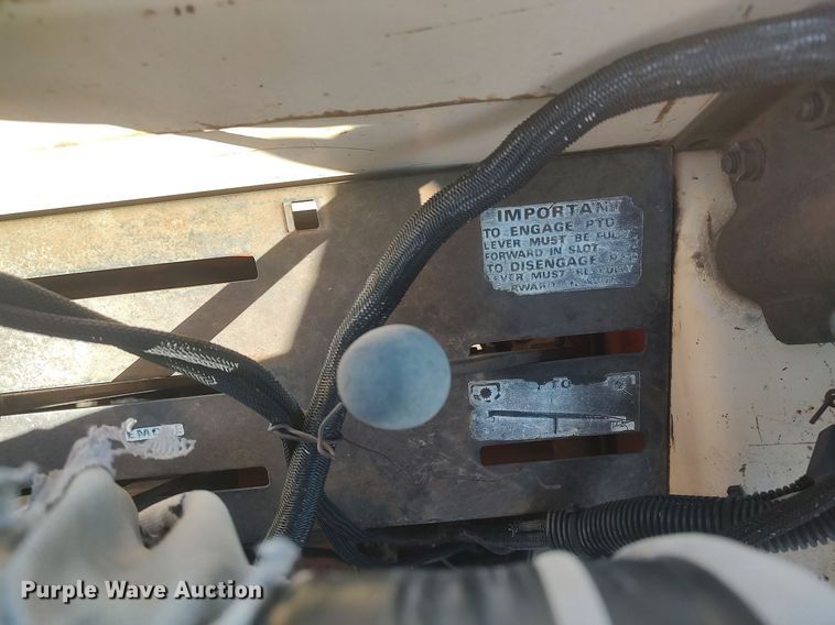 image for item DQ0396 1973 Case 1175 Agri King  tractor