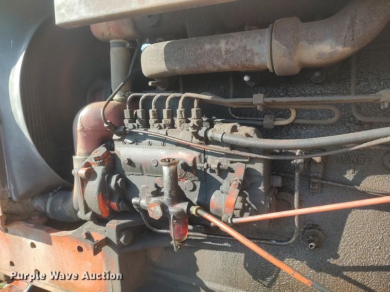 image for item DQ0396 1973 Case 1175 Agri King  tractor