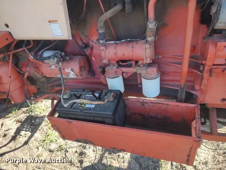 image for item DQ0396 1973 Case 1175 Agri King  tractor