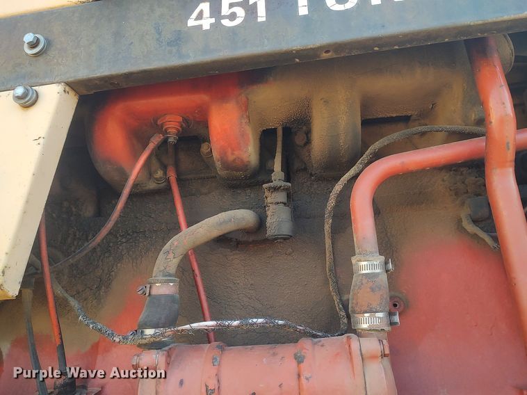 image for item DQ0396 1973 Case 1175 Agri King  tractor