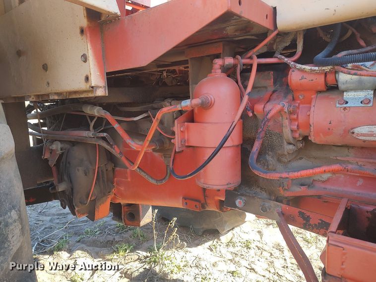 image for item DQ0396 1973 Case 1175 Agri King  tractor