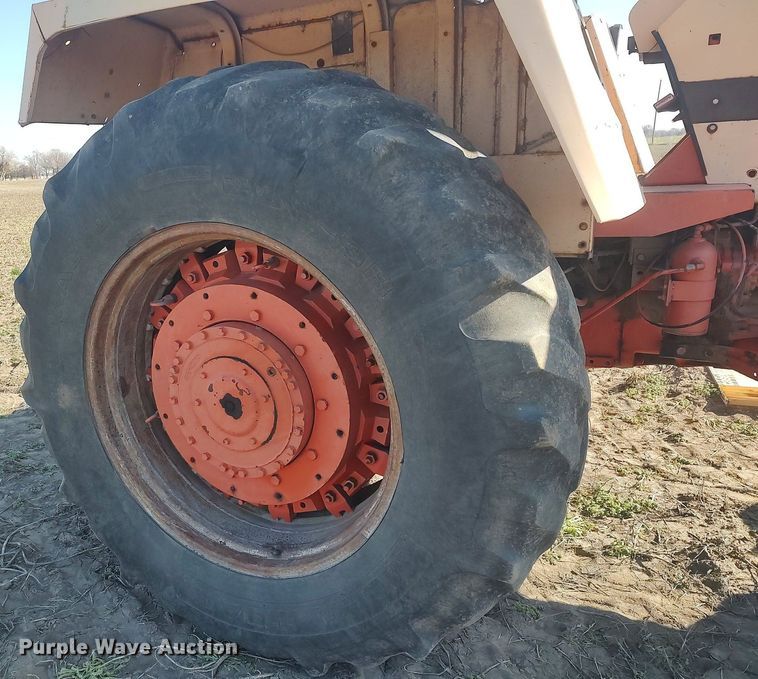 image for item DQ0396 1973 Case 1175 Agri King  tractor