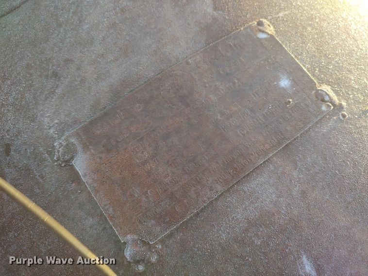 image for item DQ0421 (3) propane tanks