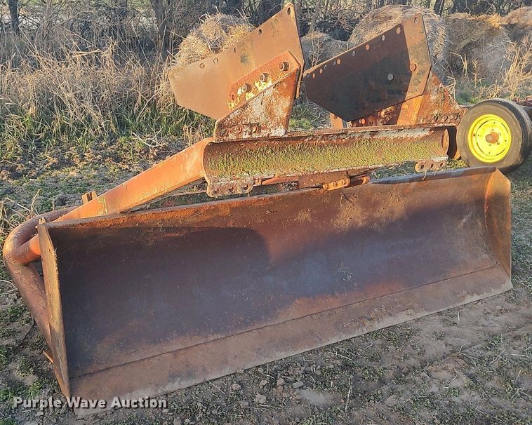 image for item DQ0422 8' W dozer blade