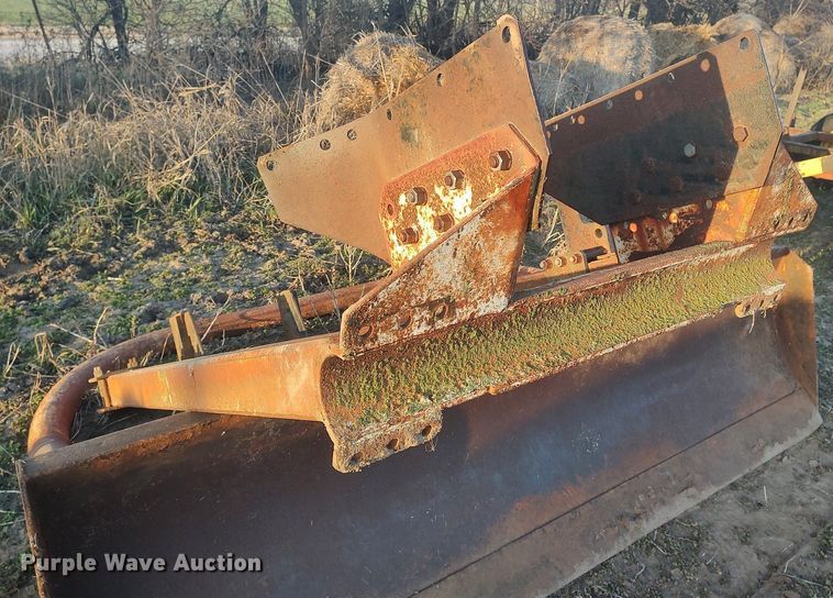 image for item DQ0422 8' W dozer blade