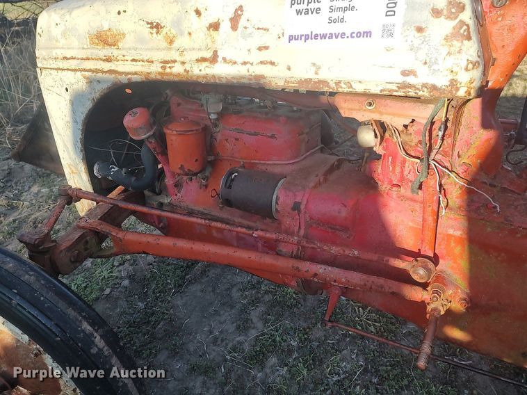 image for item DQ0425 Ford  tractor