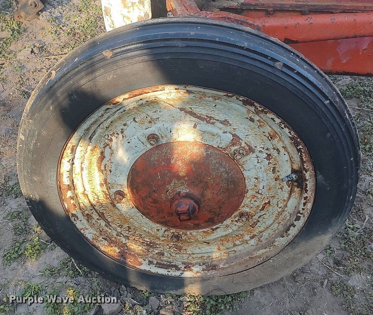 image for item DQ0425 Ford  tractor