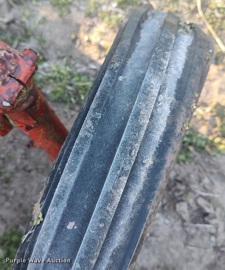 image for item DQ0425 Ford  tractor