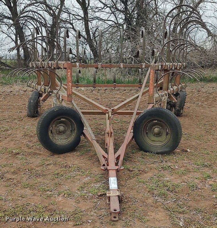 image for item DQ0462 Spring tooth harrow