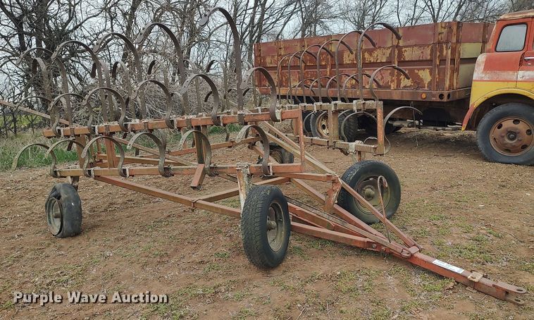 image for item DQ0462 Spring tooth harrow