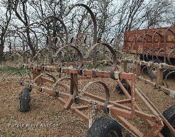 image for item DQ0462 Spring tooth harrow