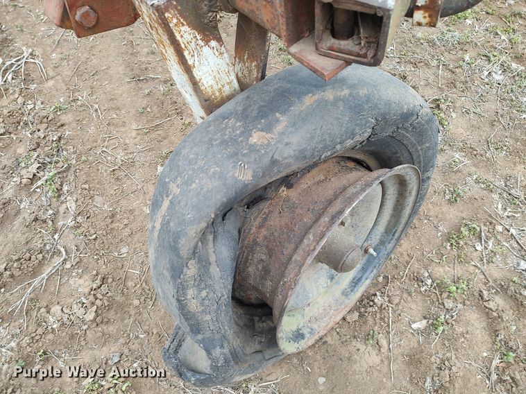 image for item DQ0462 Spring tooth harrow