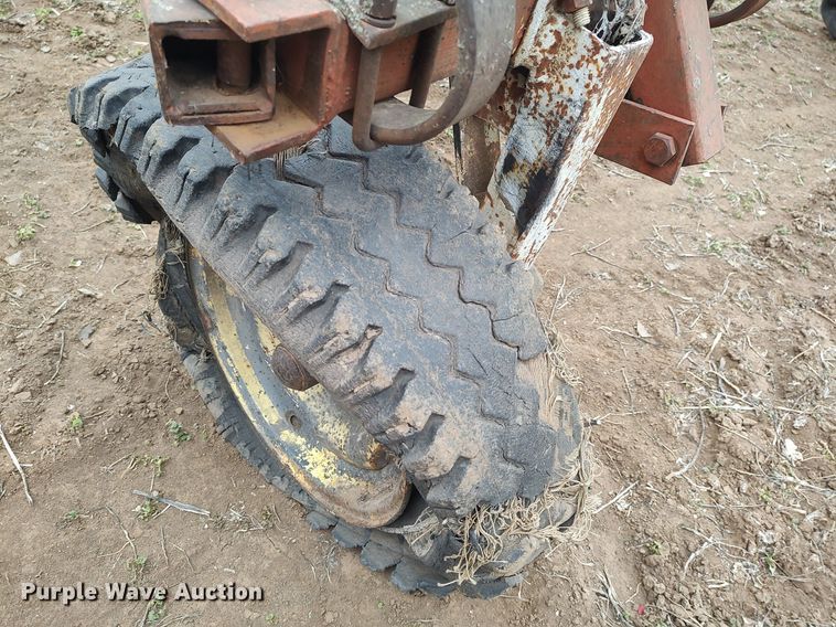 image for item DQ0462 Spring tooth harrow